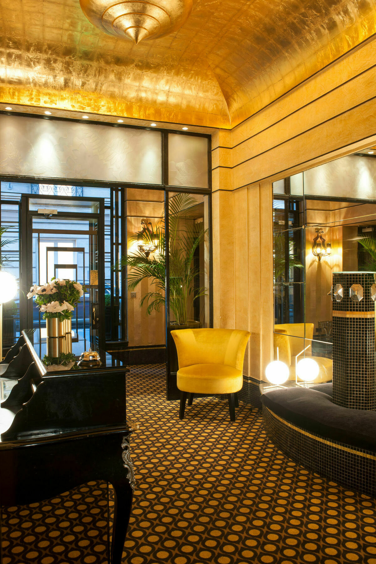 Mathis Elysees Paris